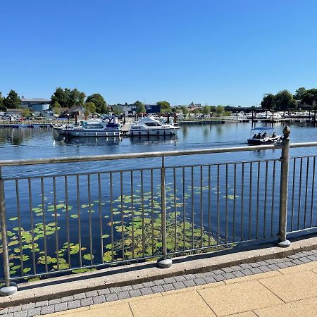 Five Bedroom Waterfront House Carrick-on-Shannon Exterior foto