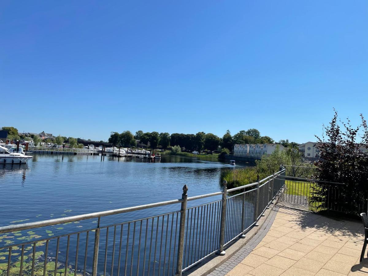 Five Bedroom Waterfront House Carrick-on-Shannon Exterior foto